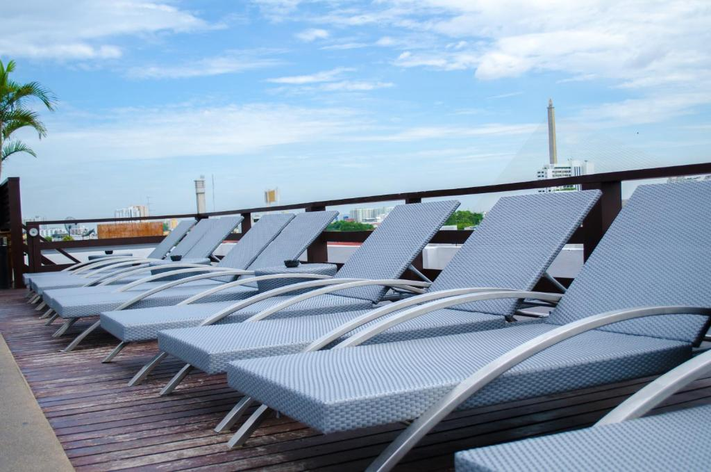 Khaosan Palace Hotel by Fakhri Taha 21902770 - Ourboox.com