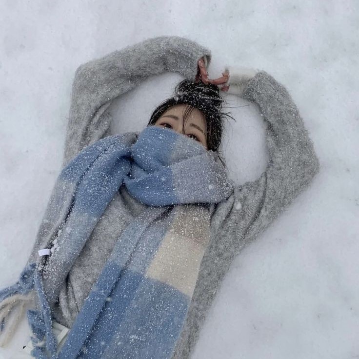 “Як я готуюсь до новорічних свят” Олександра Мисько та Дар’я Виджак by Oleksandra Mysko - Ourboox.com