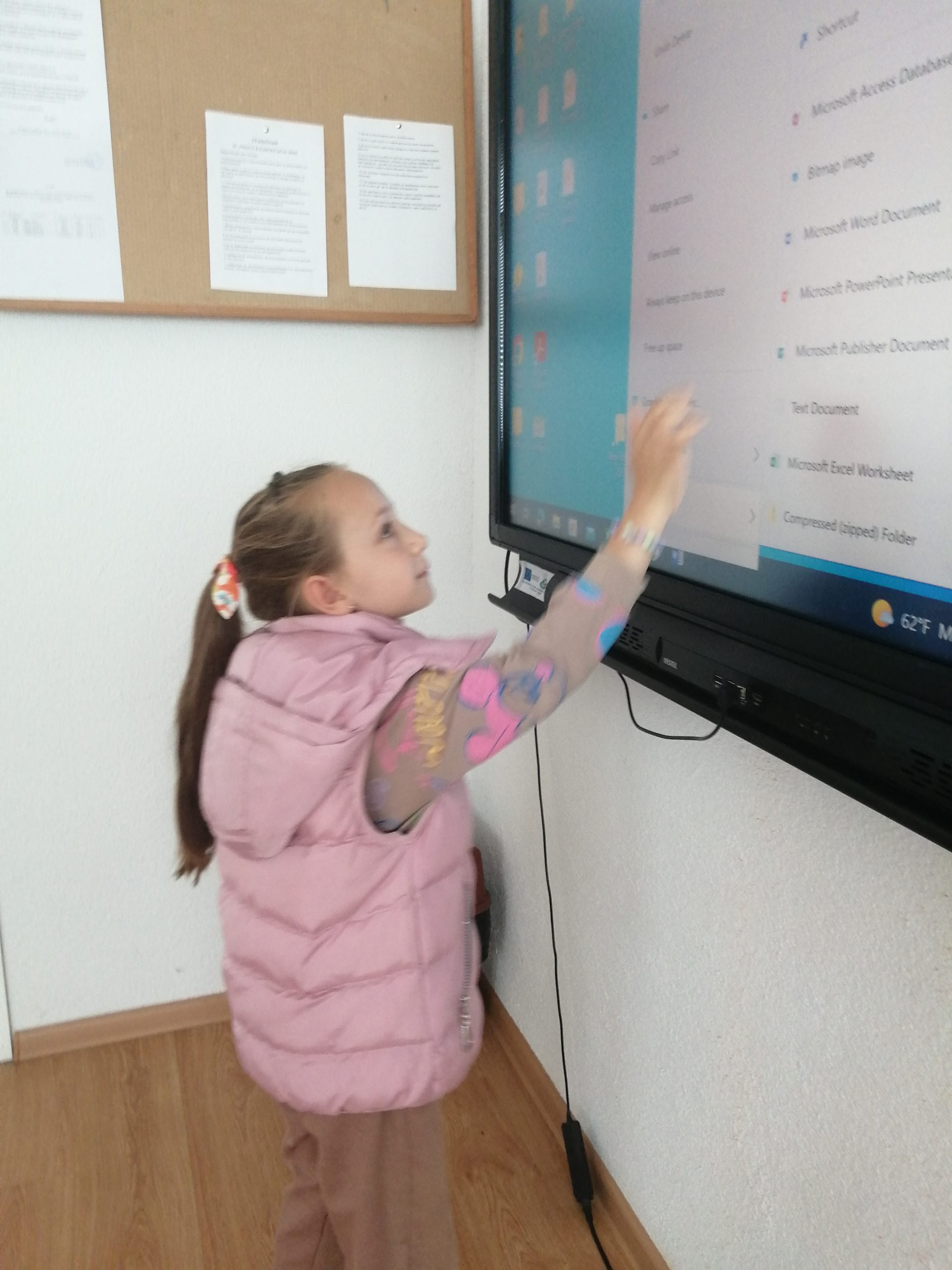 “В светът на дигиталните забавления” by Maria Ignatova - Ourboox.com