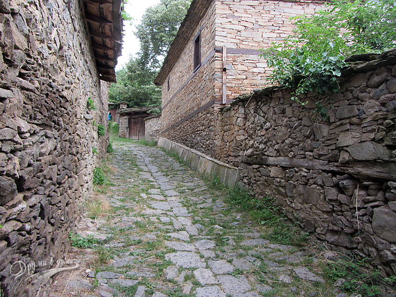 Природни забележителности в Западните Родопи by Veselina Mukareva - Ourboox.com