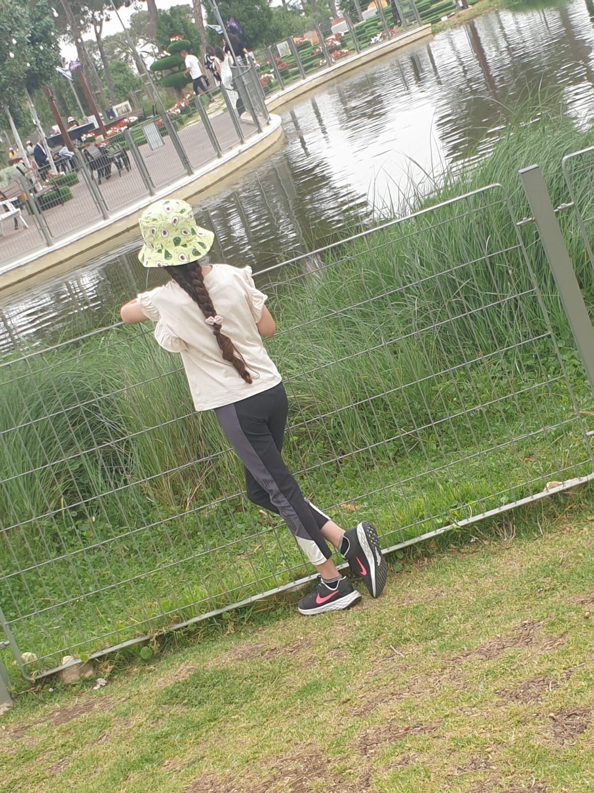 حياتي المزهره by RAMA Abo mokh - Illustrated by Rama Abo Mokh - Ourboox.com