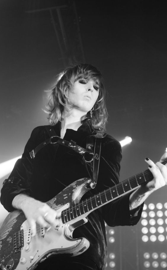 MANESKİN by duru  - Ourboox.com