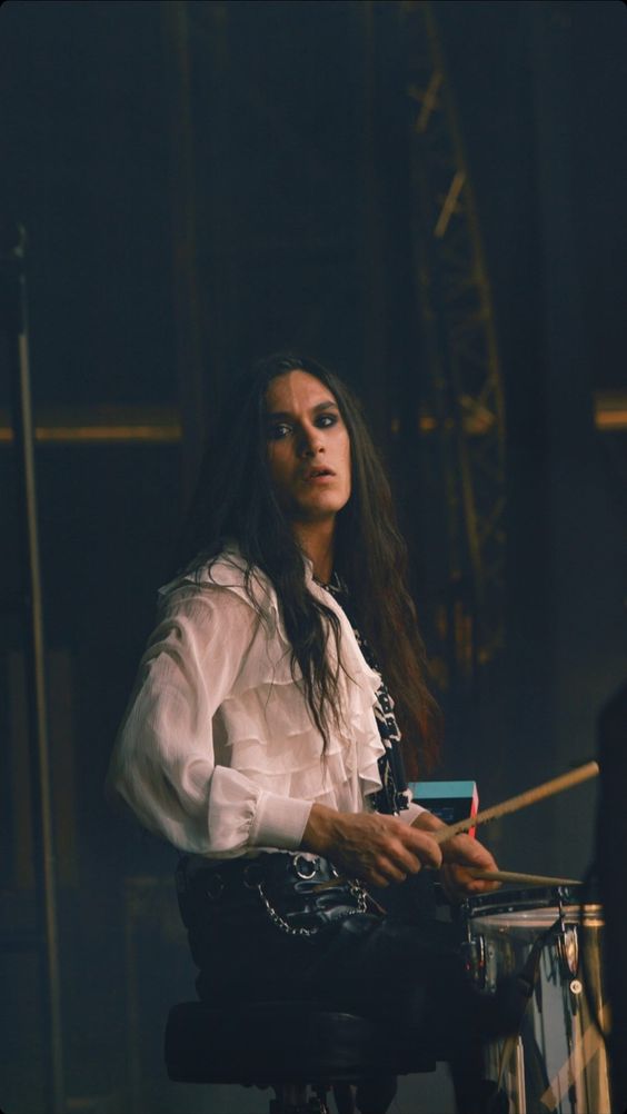 MANESKİN by duru  - Ourboox.com