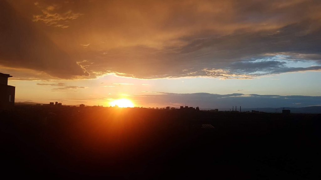 Търся сред звездите усмивката на твоите очи by Anna Dyulgerova - Illustrated by Анна Дюлгерова - Ourboox.com