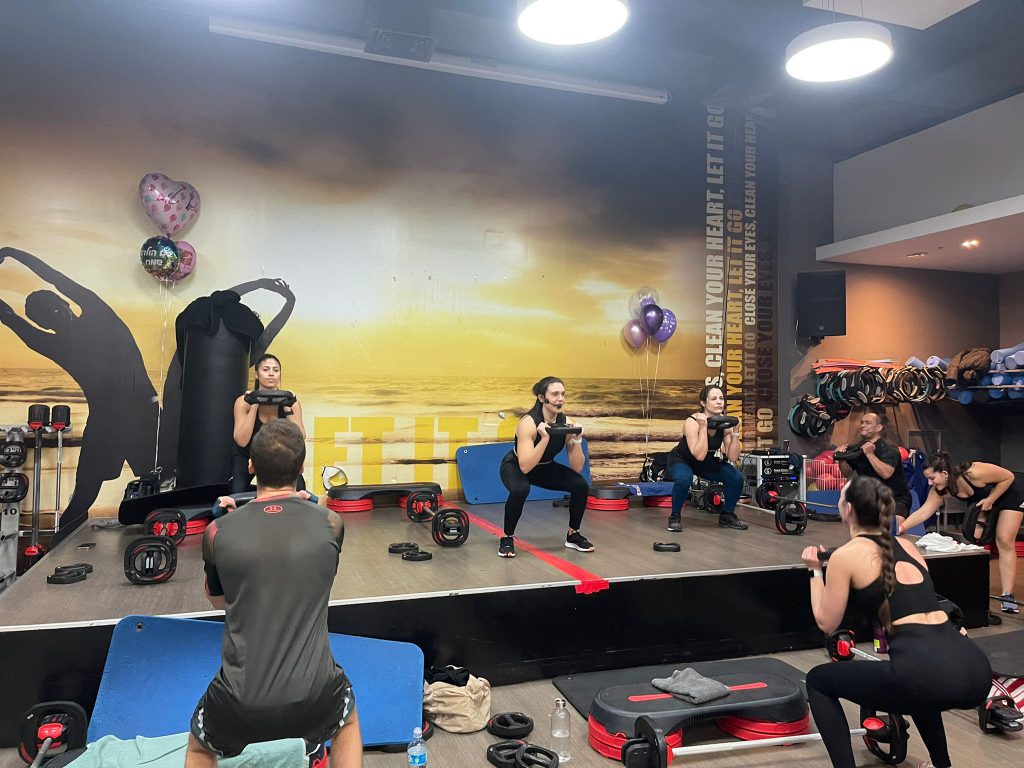 All about Maya by Maya Idan - Ourboox.com