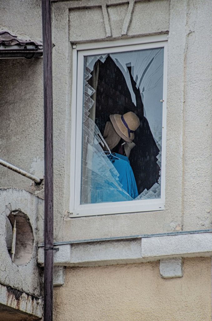 Маніфест життя під час великої війни. Одеса, Україна 2022-2023