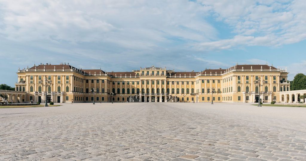 Top things to do and see in Vienna by Paradise path agency by Elif Sena Bicek - Illustrated by Sıla Suna,Hüseyin Deniz Altınlı, Sıdıka Vaiz, Dilan Tanyeli Tandil - Ourboox.com