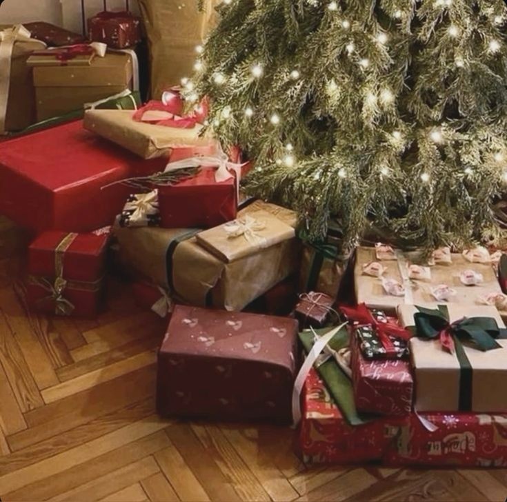 Коледа by Darina Nikolaeva Parashkevova - Illustrated by Darina - Ourboox.com