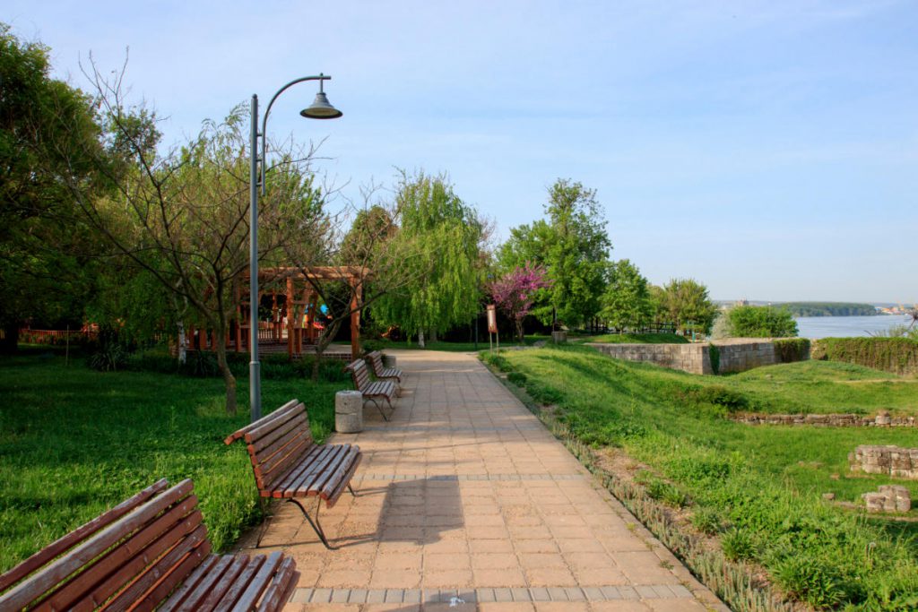 Силистра – градът на Дунав и вечността by Greta Valcheva - Illustrated by Невена Драганова - Ourboox.com