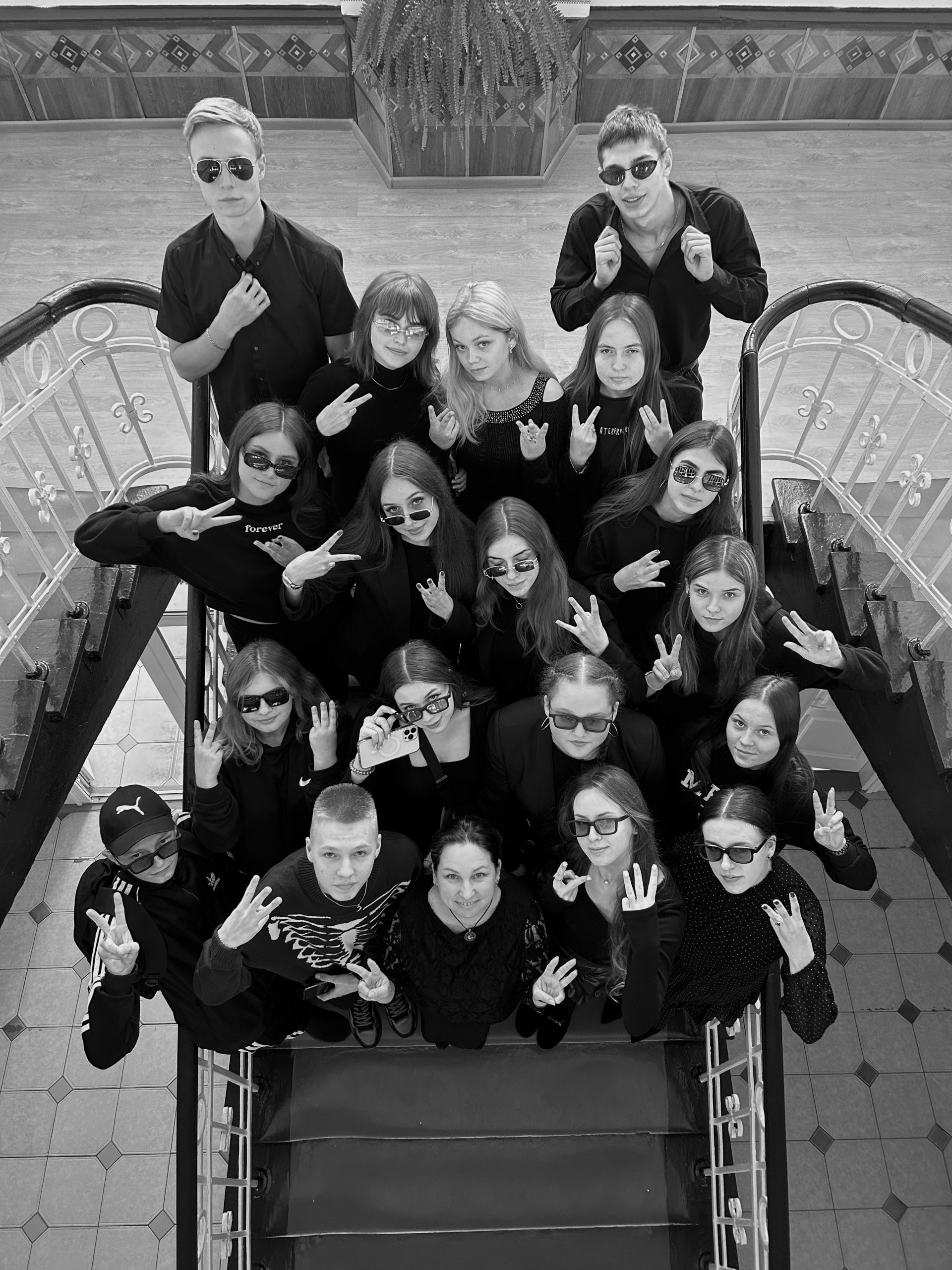 ВИПУСК 2025 by goooglyk - Illustrated by Наталія ПОЛІЩУК - Ourboox.com