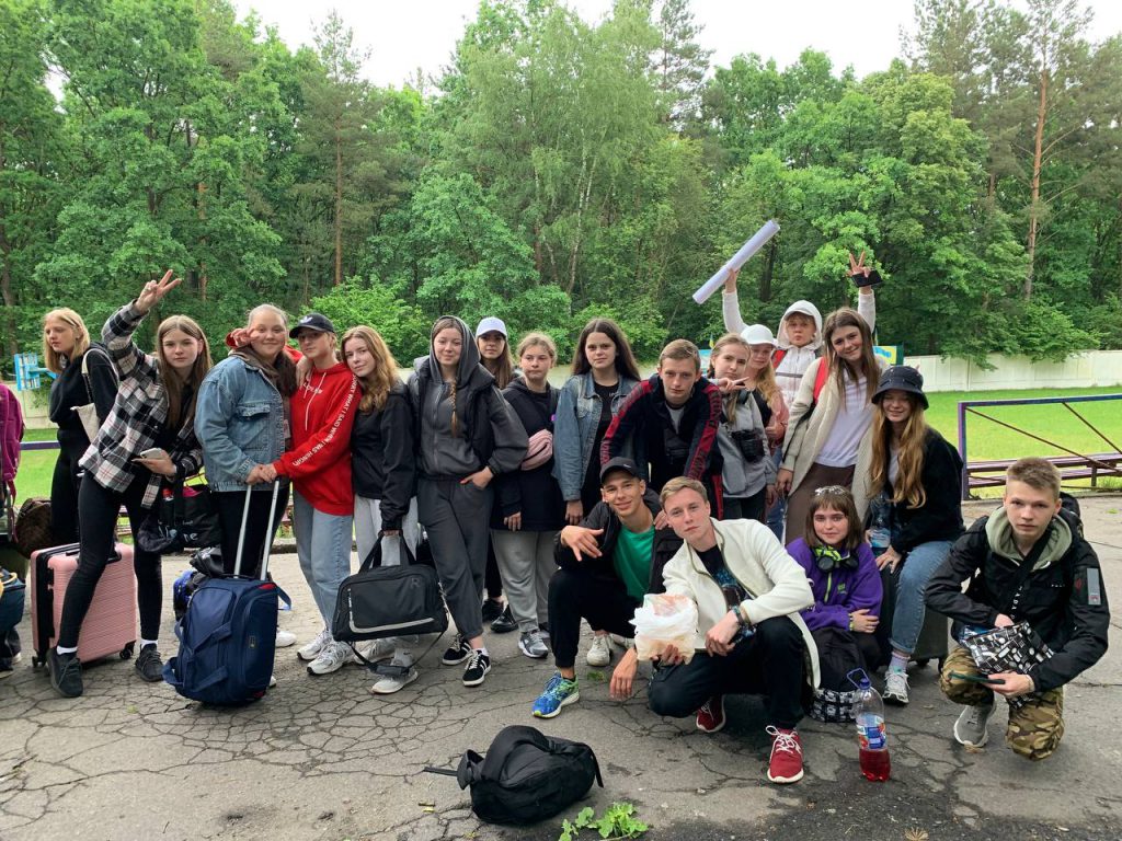 ВИПУСК 2025 by goooglyk - Illustrated by Наталія ПОЛІЩУК - Ourboox.com