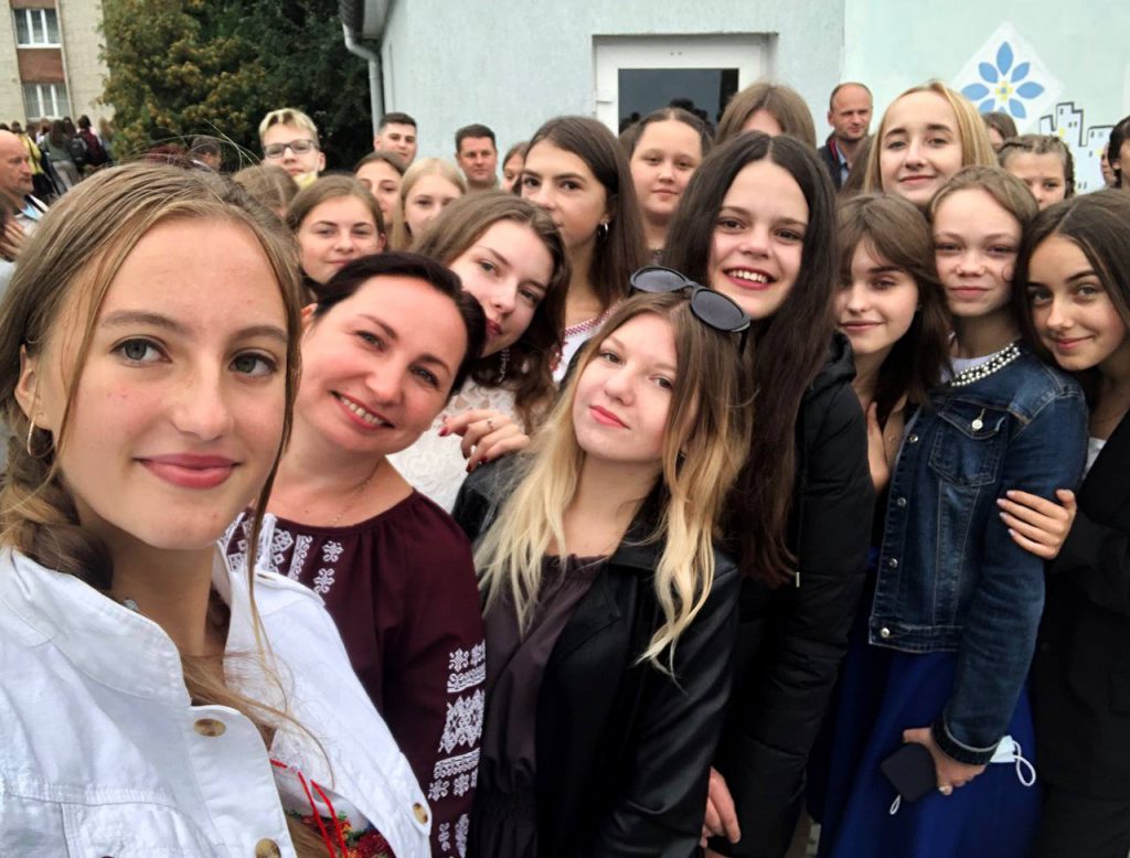 ВИПУСК 2025 by goooglyk - Illustrated by Наталія ПОЛІЩУК - Ourboox.com