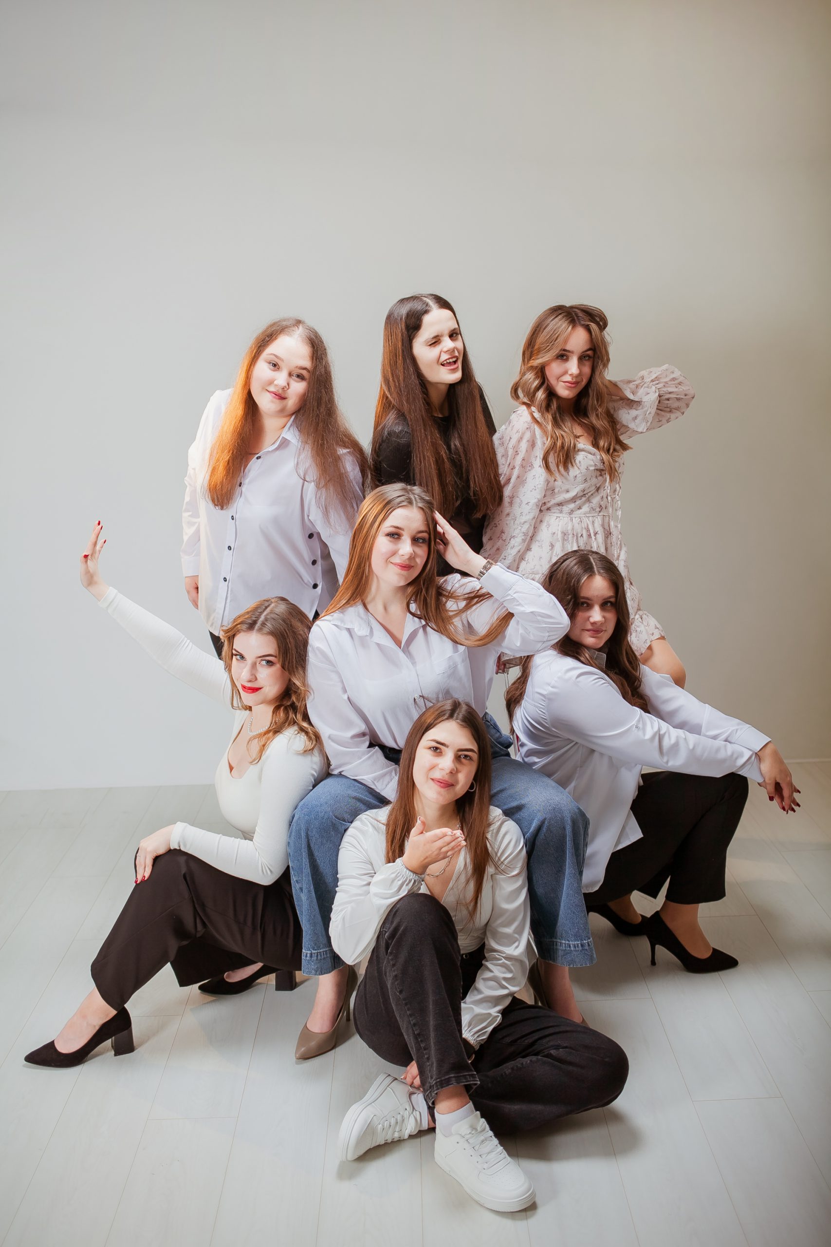 ВИПУСК 2025 by goooglyk - Illustrated by Наталія ПОЛІЩУК - Ourboox.com