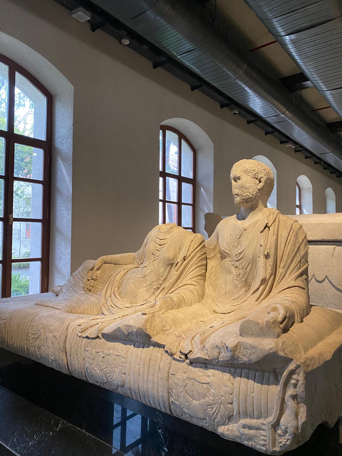 Mythology-Museum Trip by İlgi Dilmen - Illustrated by İlgi Dilmen - Ourboox.com