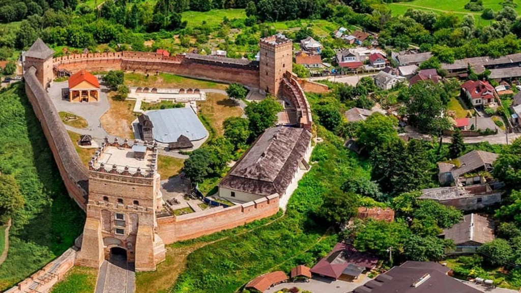 Сім природніх чудес України by Geletishak Svitlana - Illustrated by Про Україну - Ourboox.com
